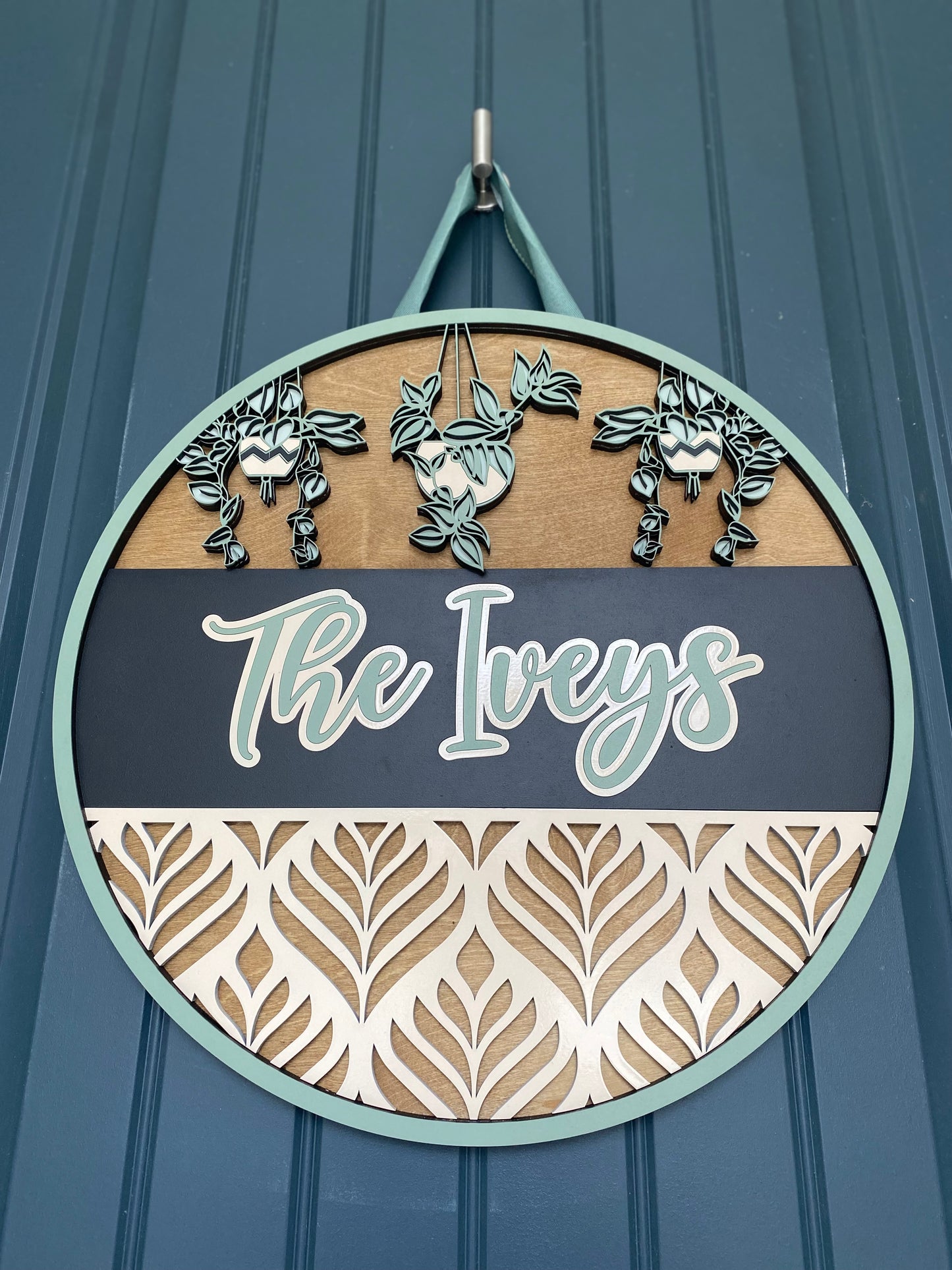 Leaf and Greet Door Hanger