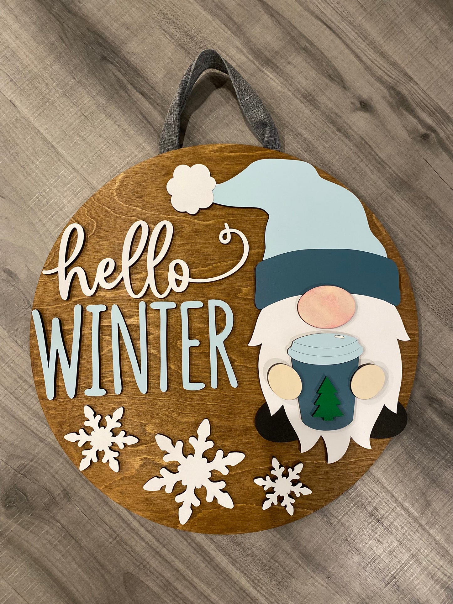 Sippin’ Through The Snow Door Hanger
