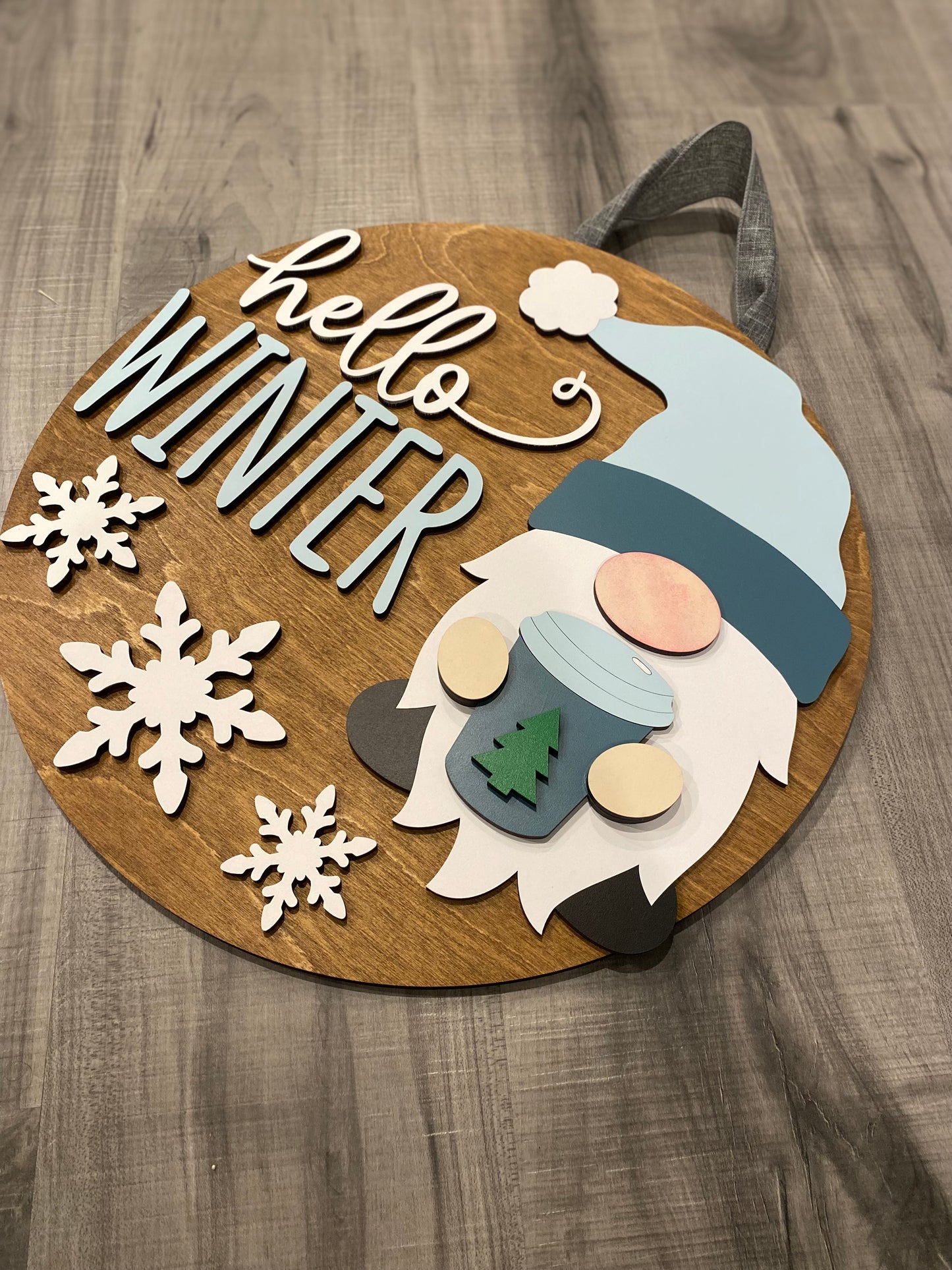 Sippin’ Through The Snow Door Hanger