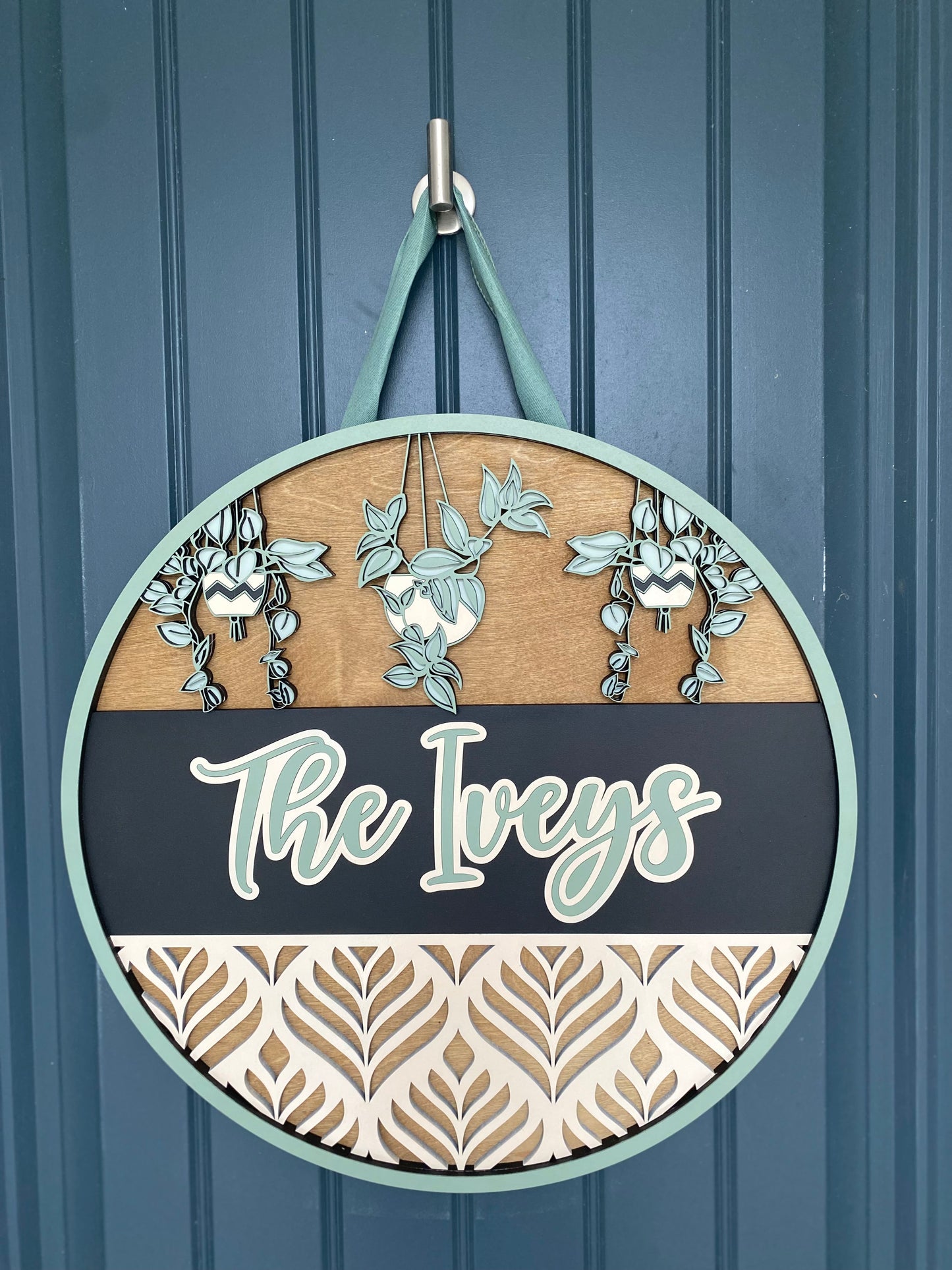 Leaf and Greet Door Hanger