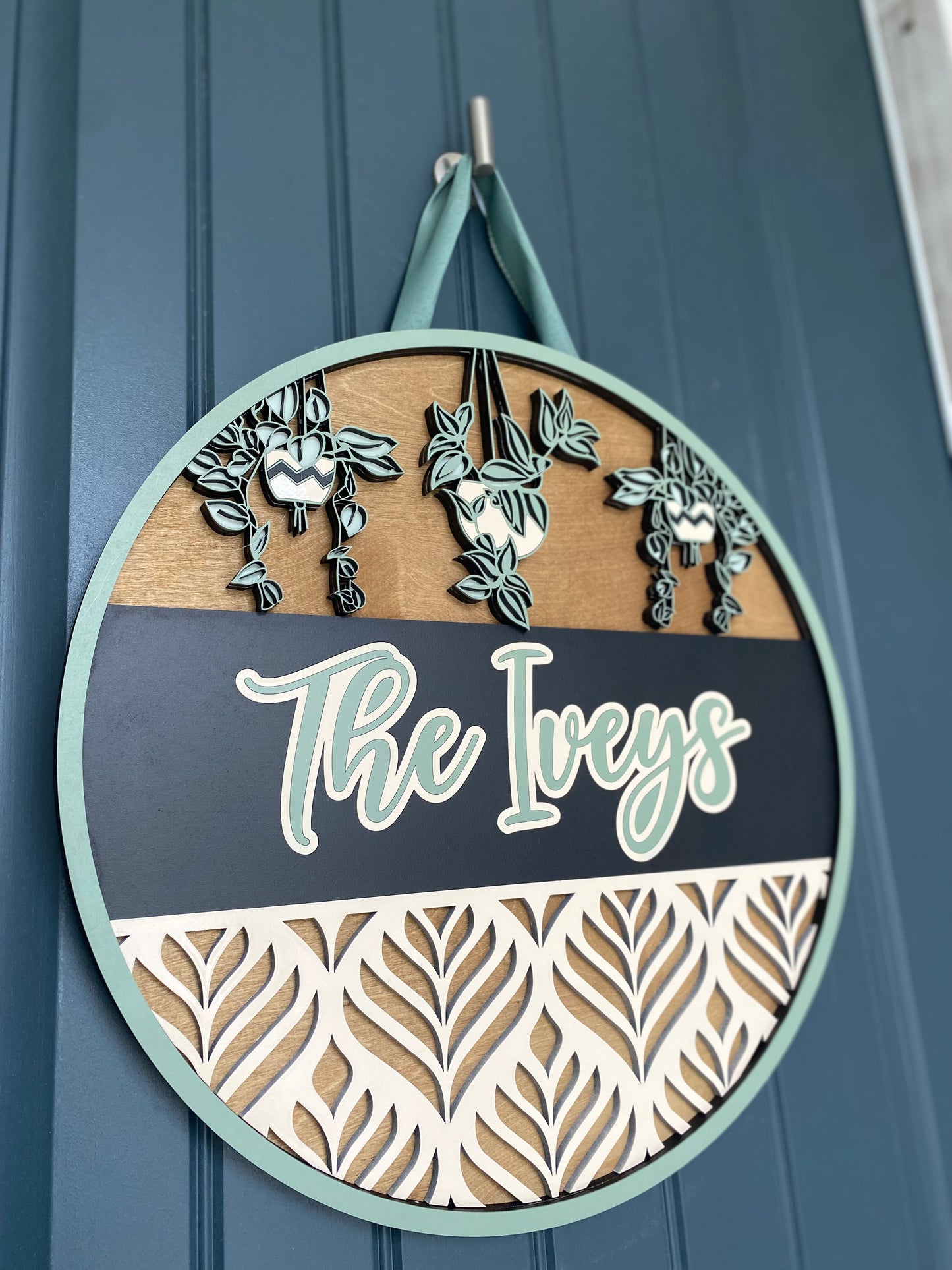 Leaf and Greet Door Hanger