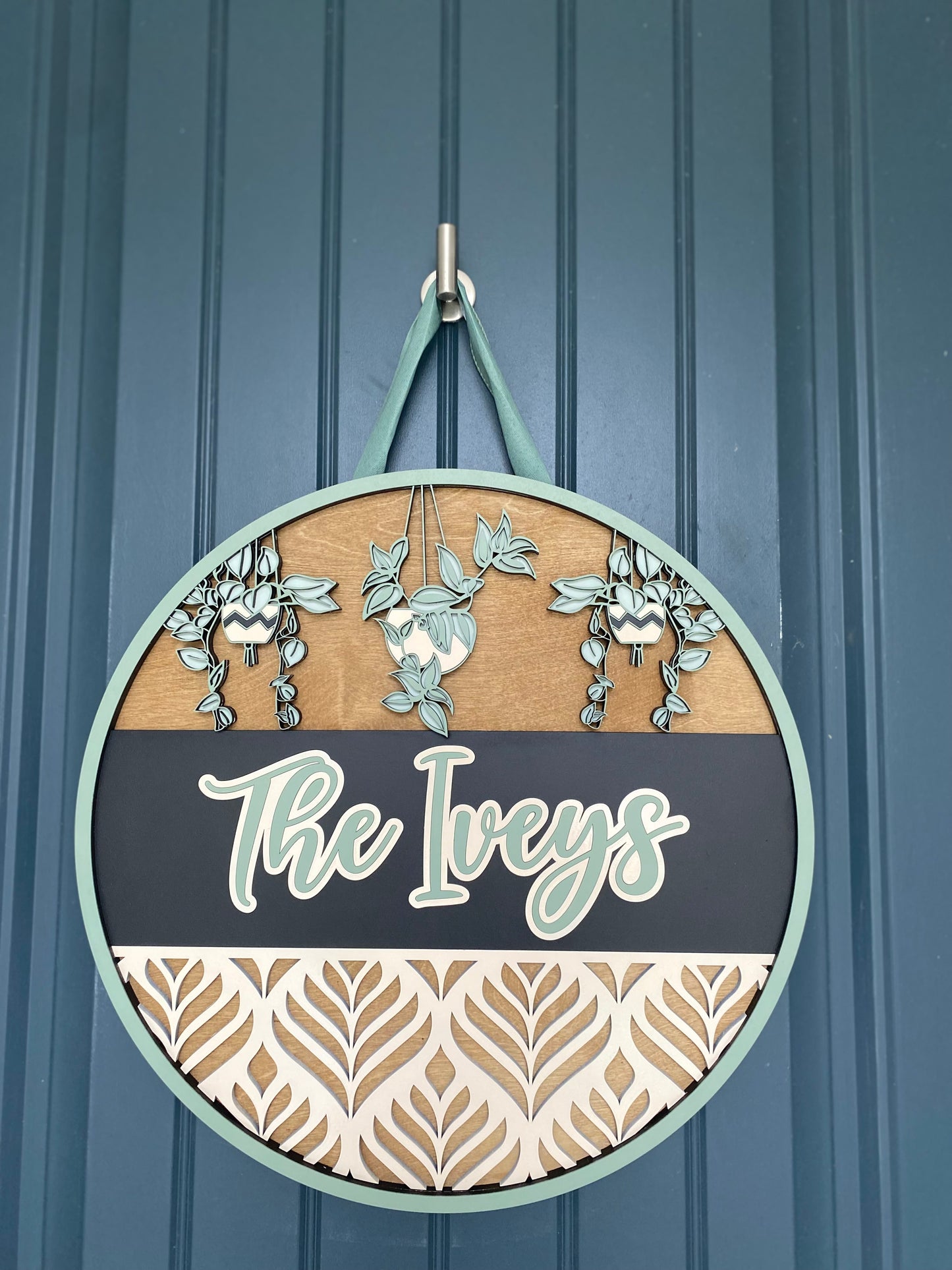 Leaf and Greet Door Hanger