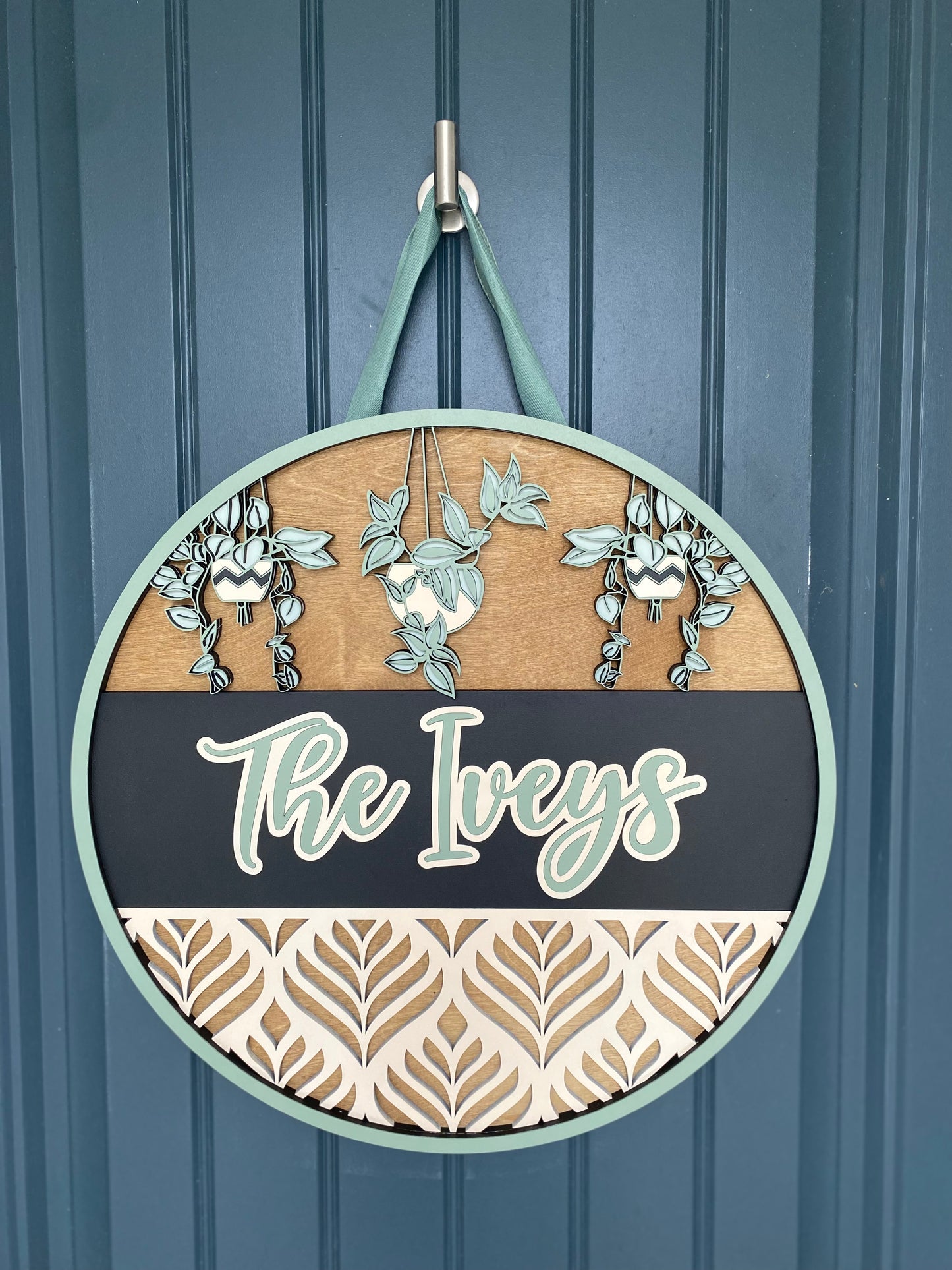 Leaf and Greet Door Hanger