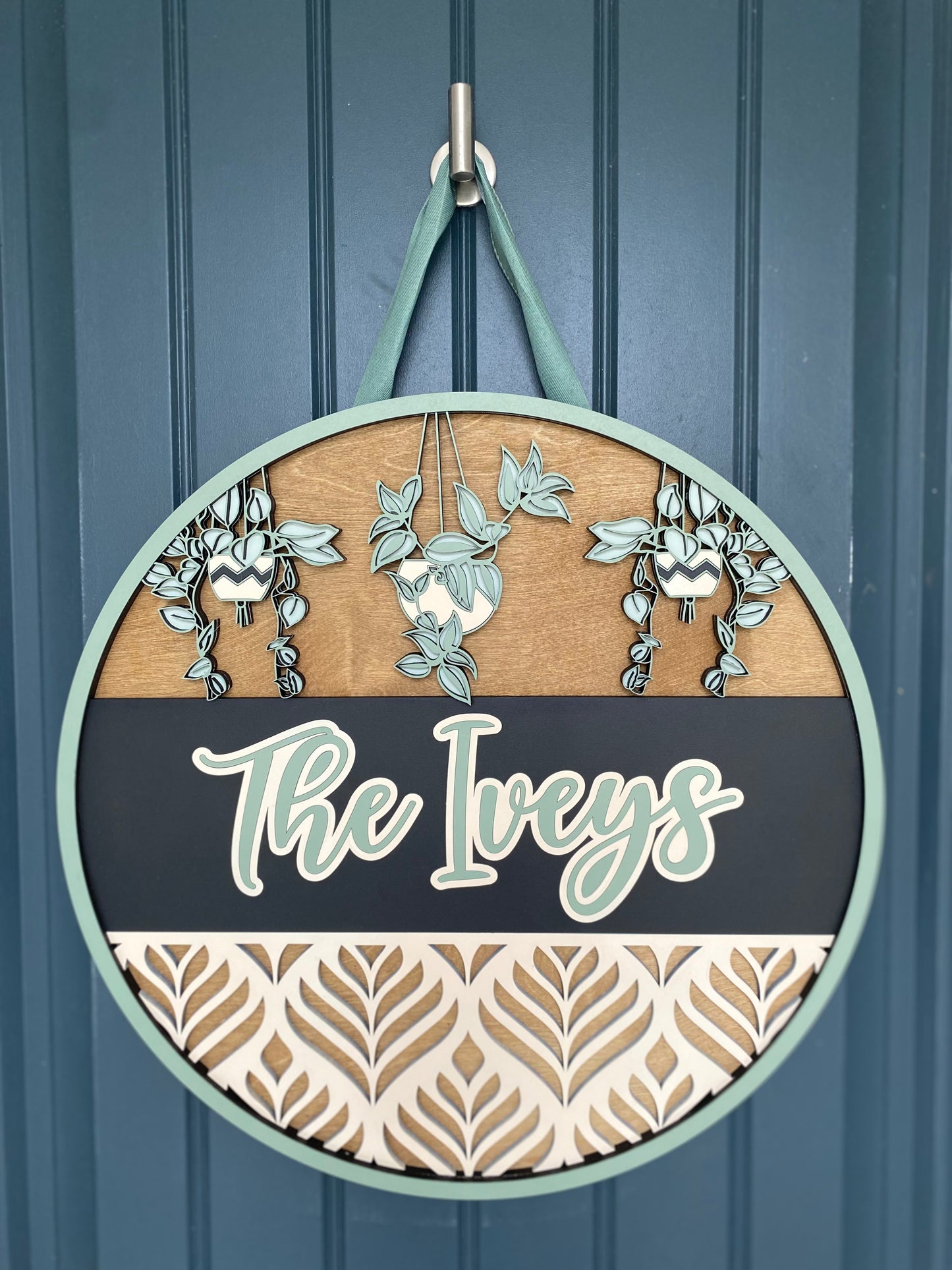 Leaf and Greet Door Hanger